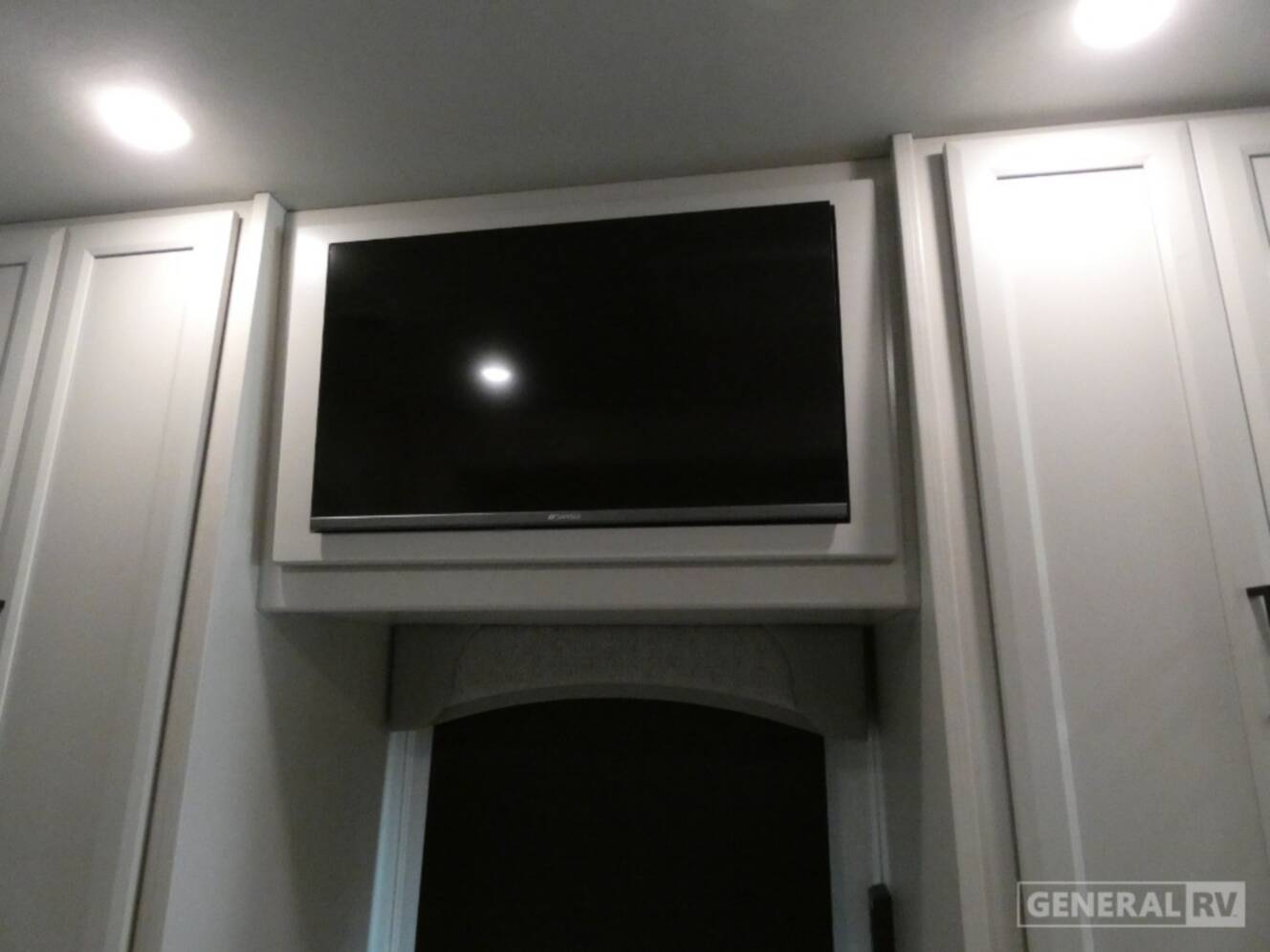 A photo of this 2026 Fleetwood FORTIS 34MB