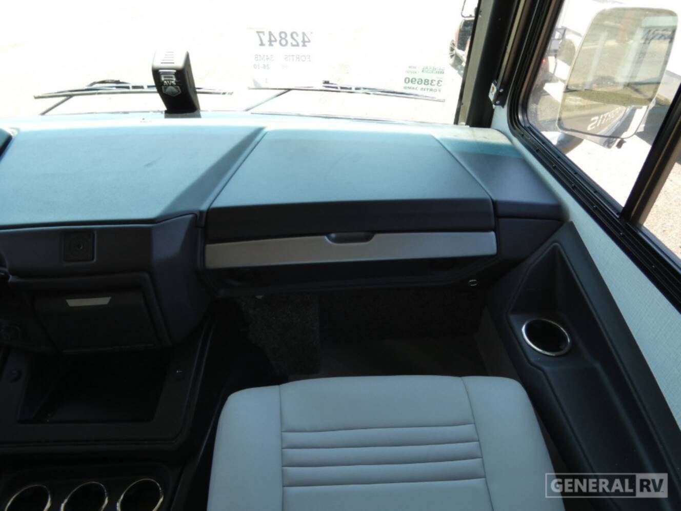 A photo of this 2026 Fleetwood FORTIS 34MB