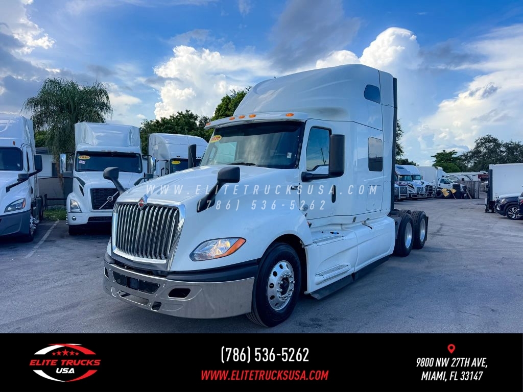 2020 International LT in Miami, FL