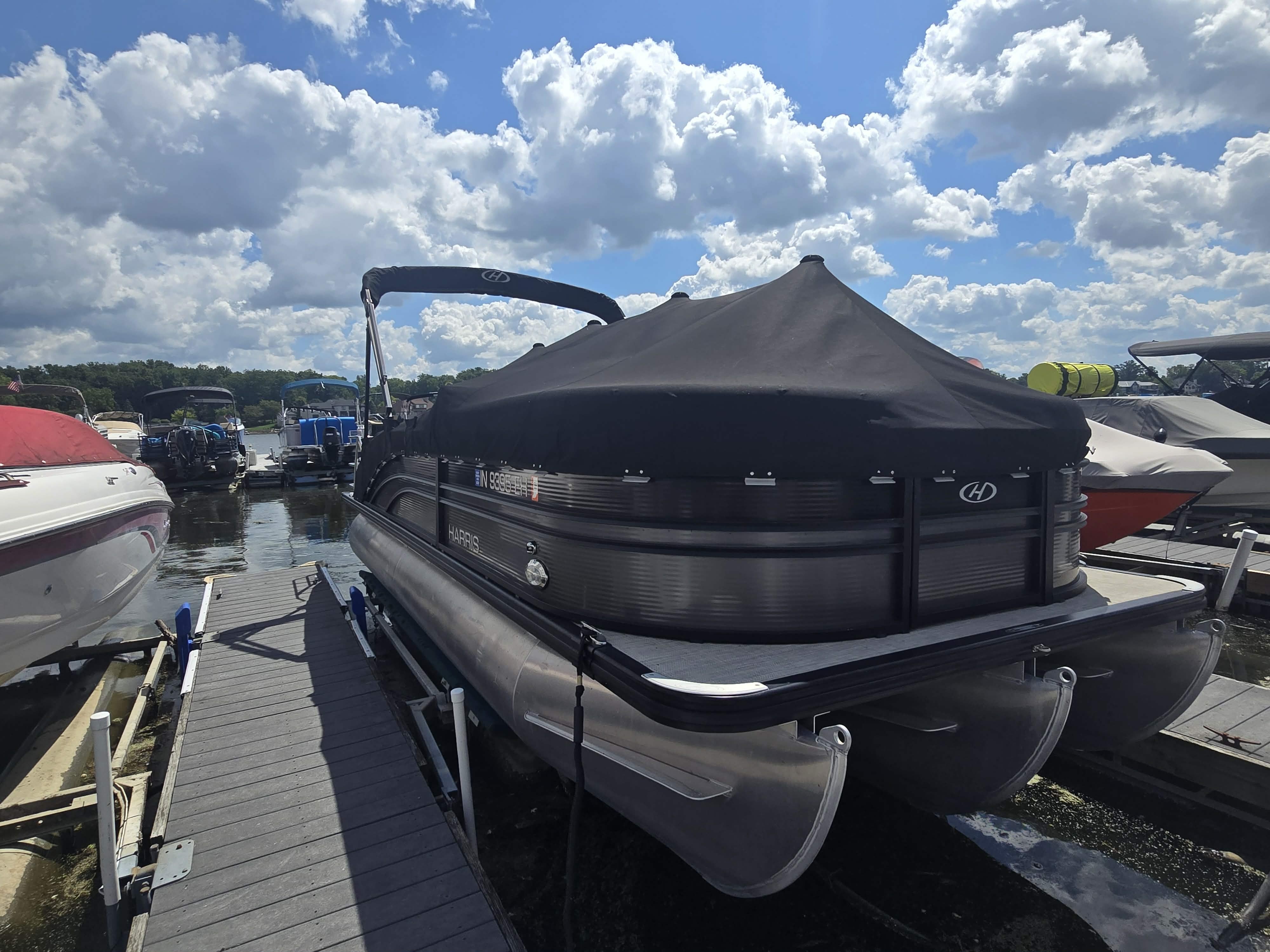 2022 Harris SUNLINER 230 Pontoon Boat boat