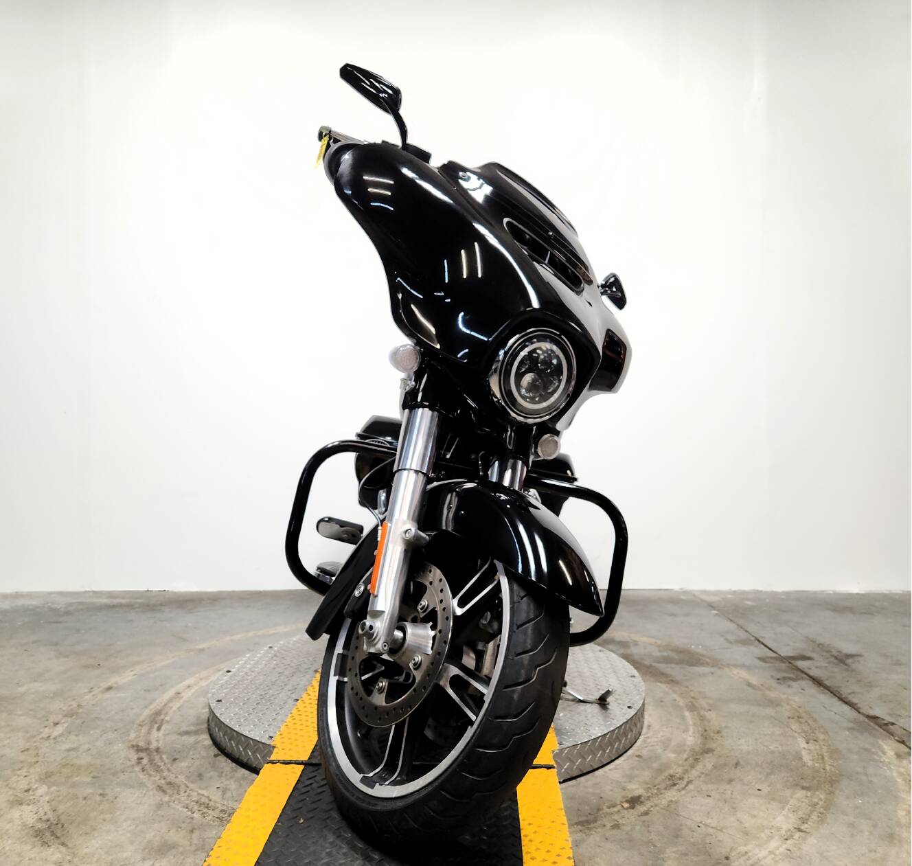 A photo of this 2017 Harley-Davidson® Street Glide® Special