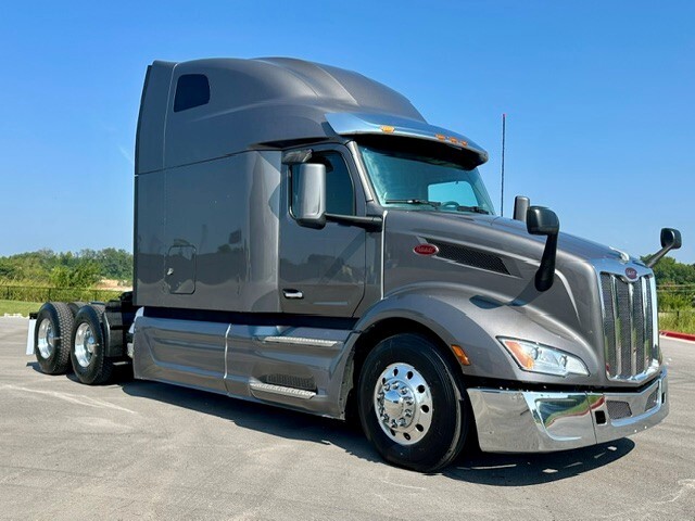 2023 PETERBILT 579 in Springdale, AR