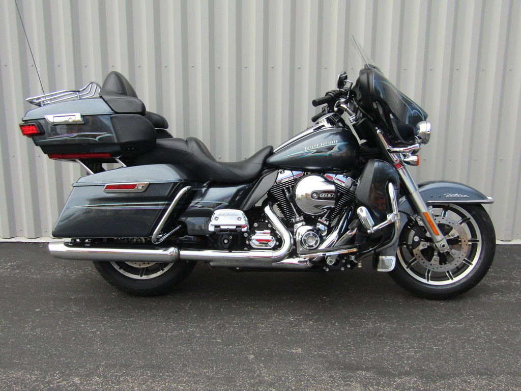 2015 Harley-Davidson® FLHTCU - Electra Glide® Ultra Classic® ULTRA CLASSIC FLHTCU in St. Charles, MO