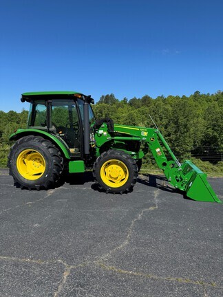 John Deere 5075E in Murphy, NC