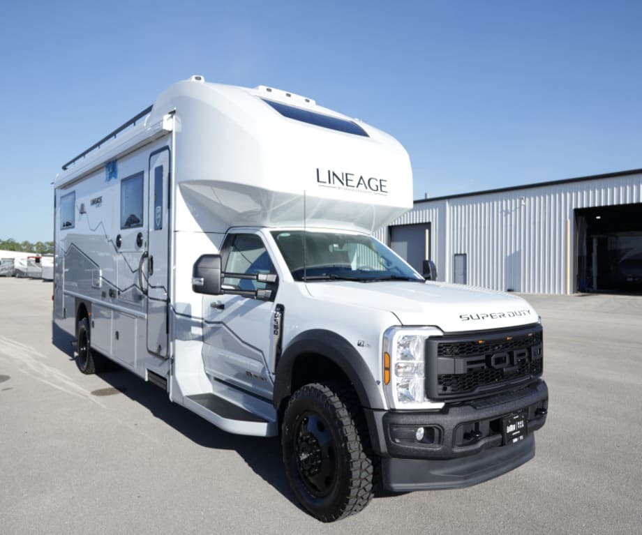 2027 Grand Design LINEAGE SERIES F 29AN5 in port st. lucie FL