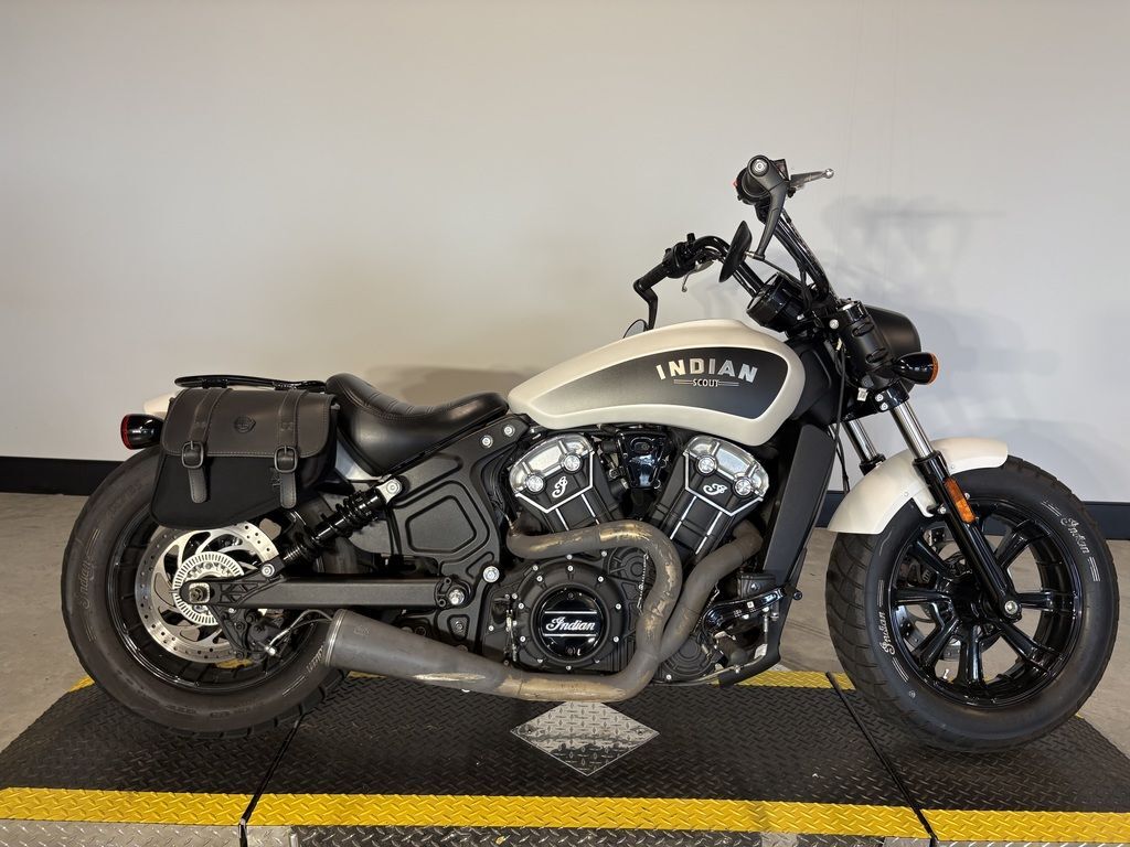 2019 Indian Motorcycle® SCOUT BOBBER ABS, WHITE SMOKE, 49ST BOBBER in Irving, TX