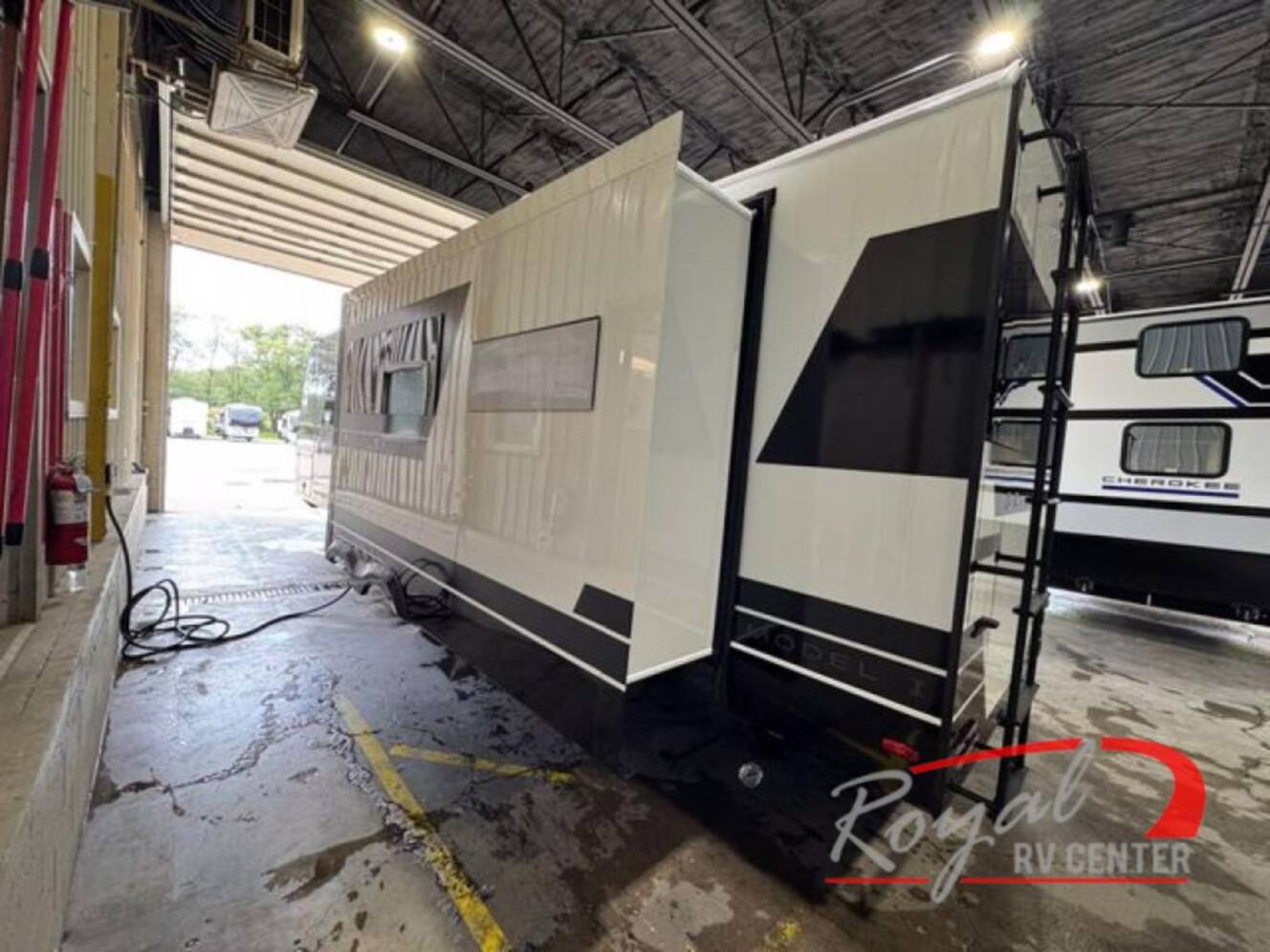 A photo of this 2027 Brinkley Model I 280