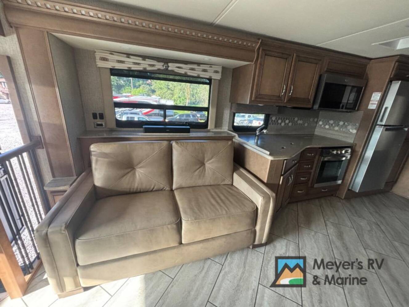 A photo of this 2021 Newmar Bay Star 3626