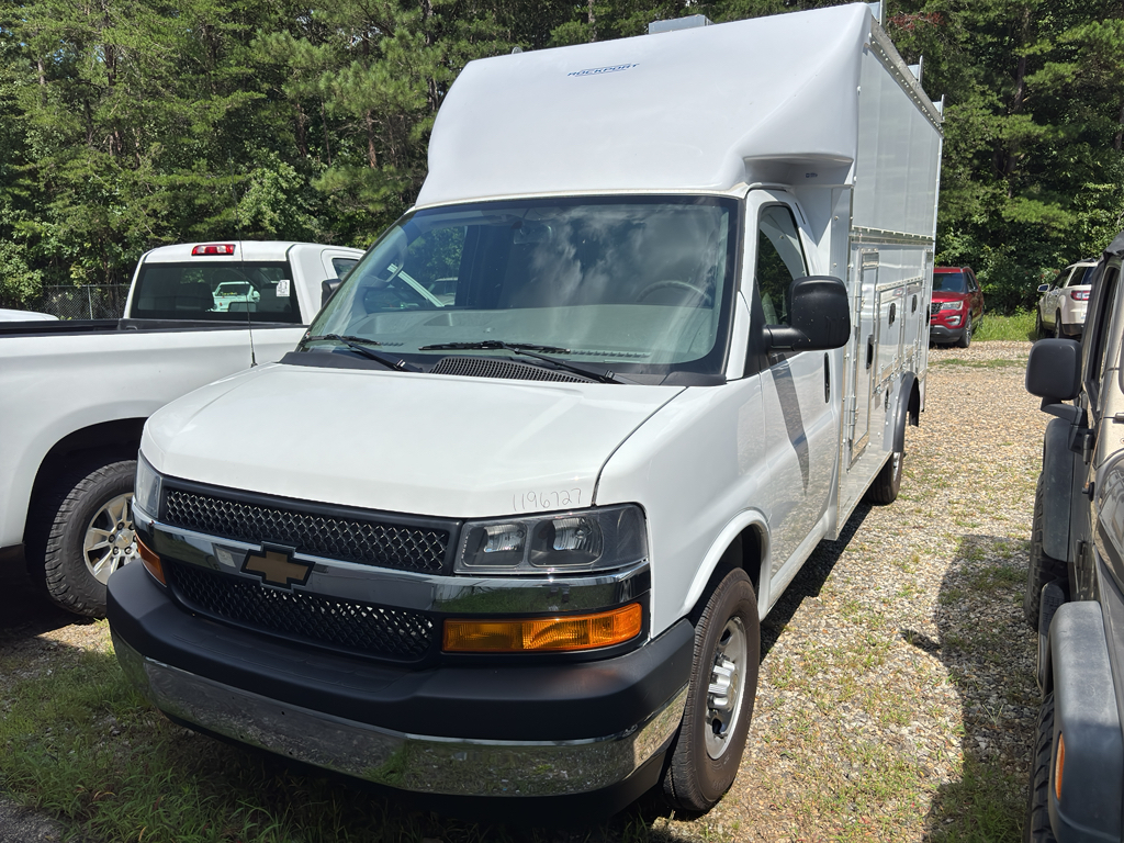 2025 CHEVROLET Express 3500 in Blairsville, GA