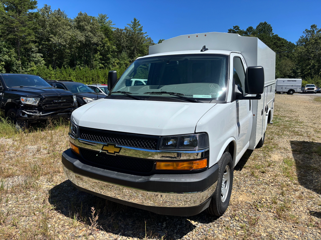 2025 CHEVROLET Express 3500 in Blairsville, GA