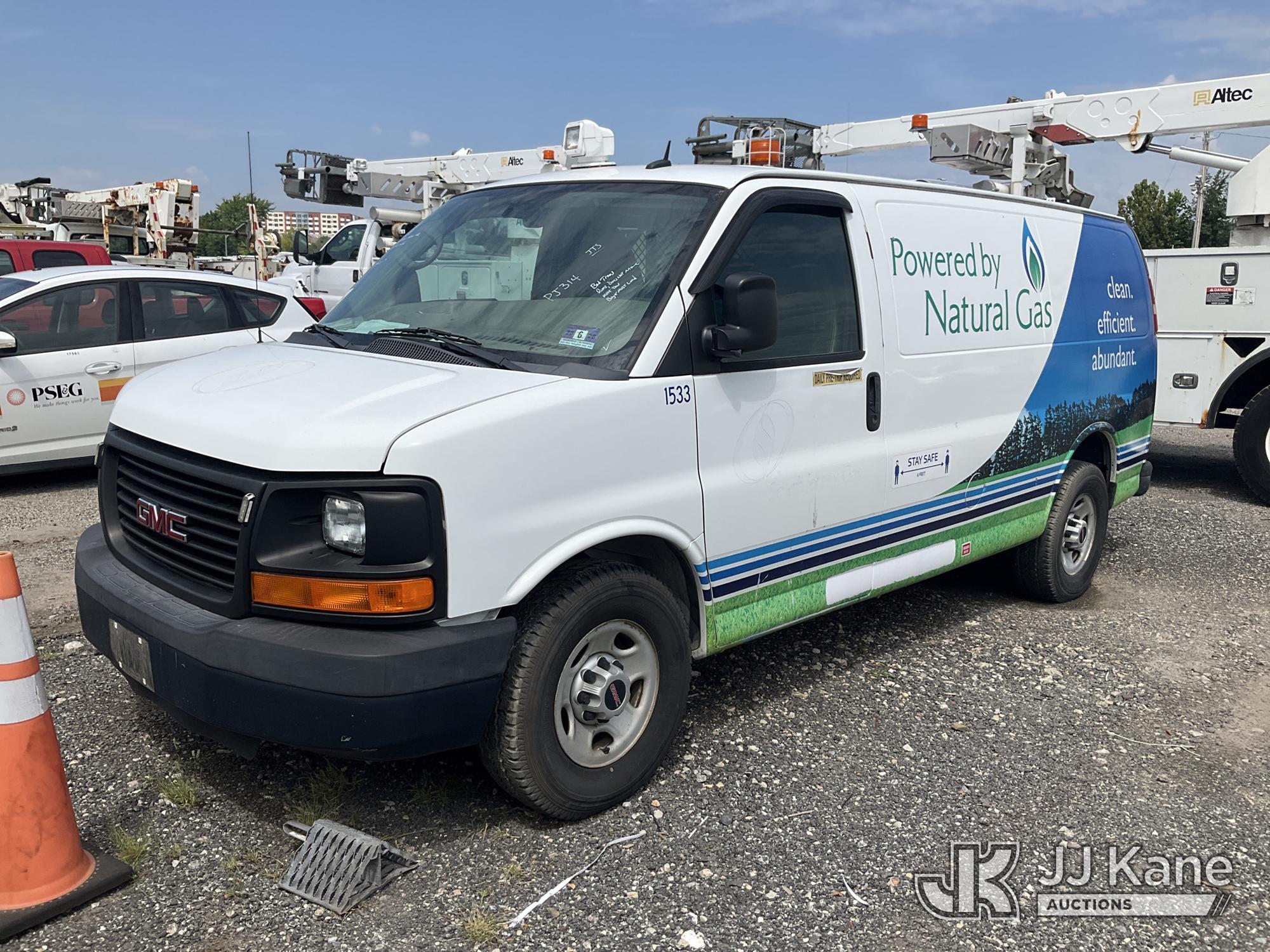 2015 GMC SAVANA in Plymouth Meeting, PA