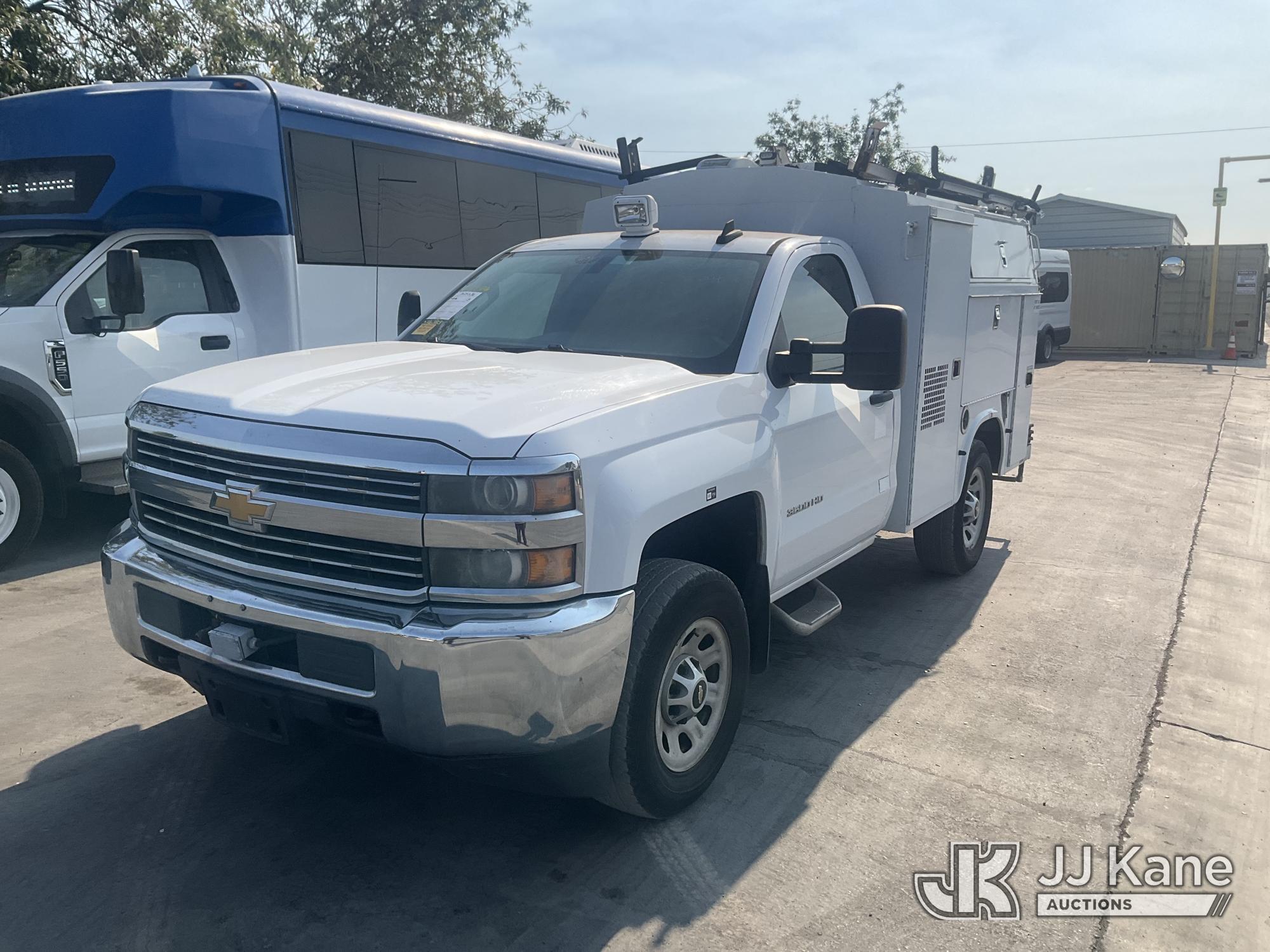 2015 CHEVROLET Silverado 3500HD in Jurupa Valley, CA