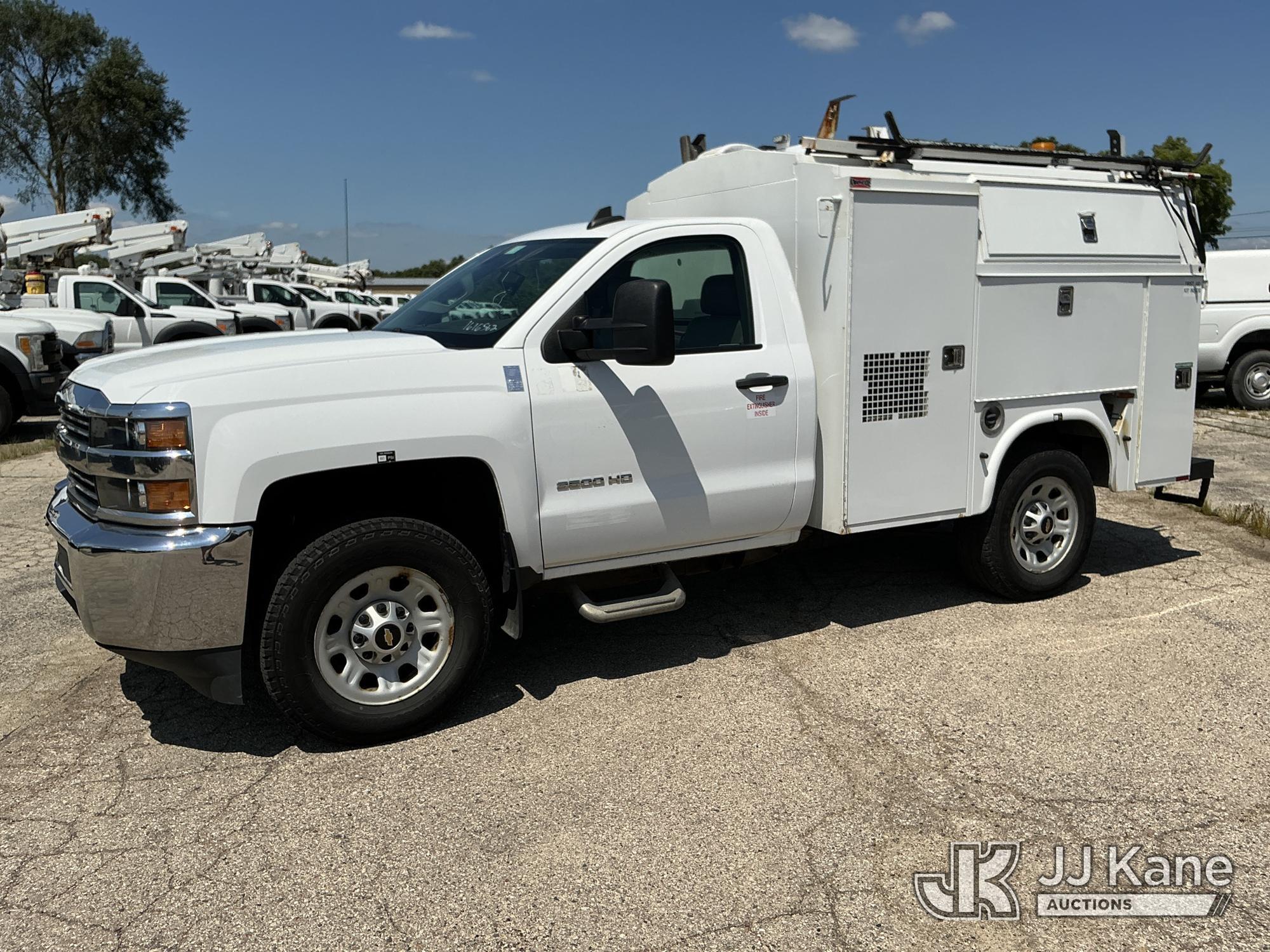 2015 CHEVROLET Silverado 3500HD in South Beloit, IL