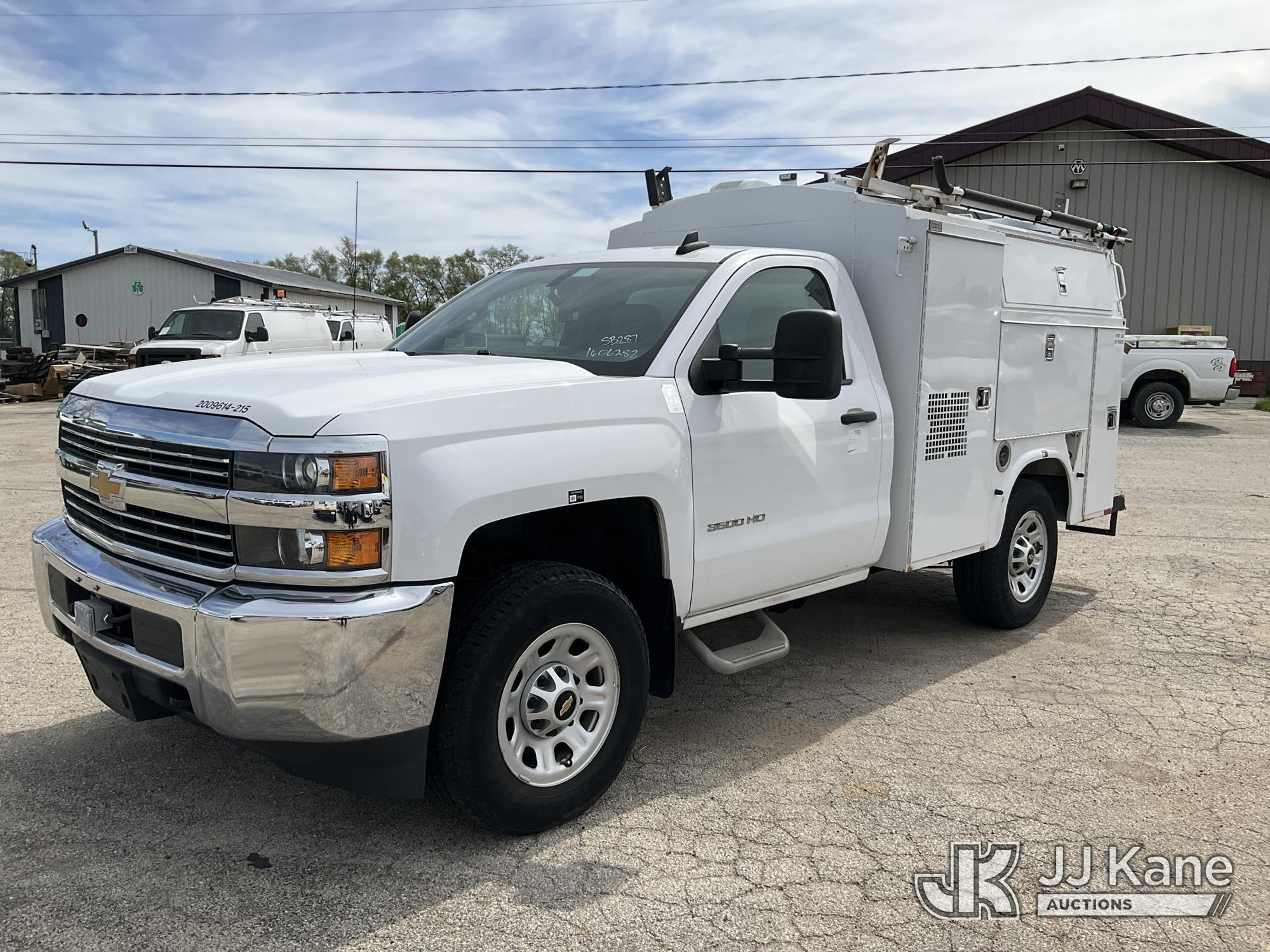 2015 CHEVROLET Silverado 3500HD in South Beloit, IL