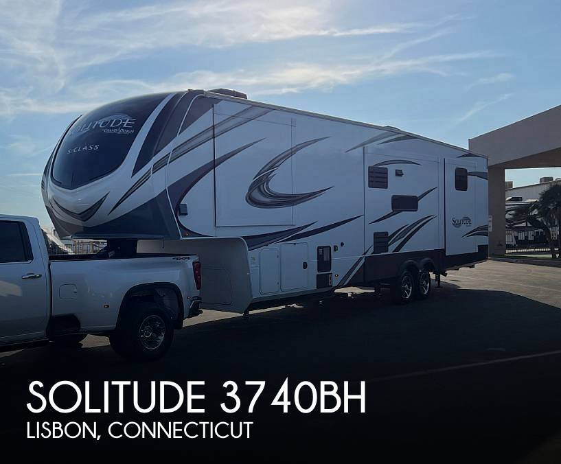 2022 Grand Design Solitude 3740BH RV