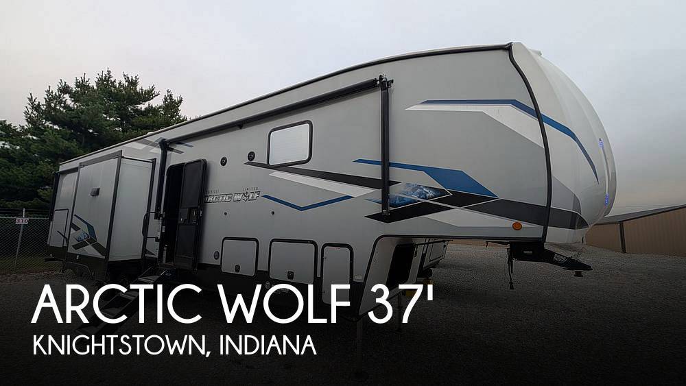2023 Cherokee Arctic Wolf 3770SUITE in knightstown IN
