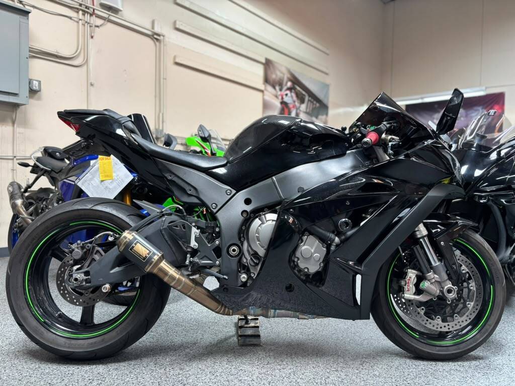 2017 Kawasaki ZX10R in El Cajon, CA