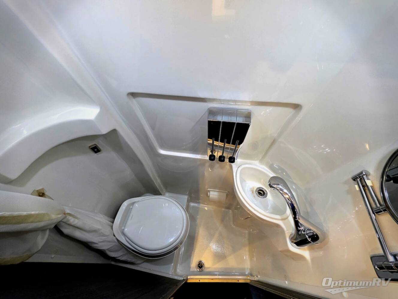 A photo of this 2020 Airstream Interstate Lounge EXT Std. Model