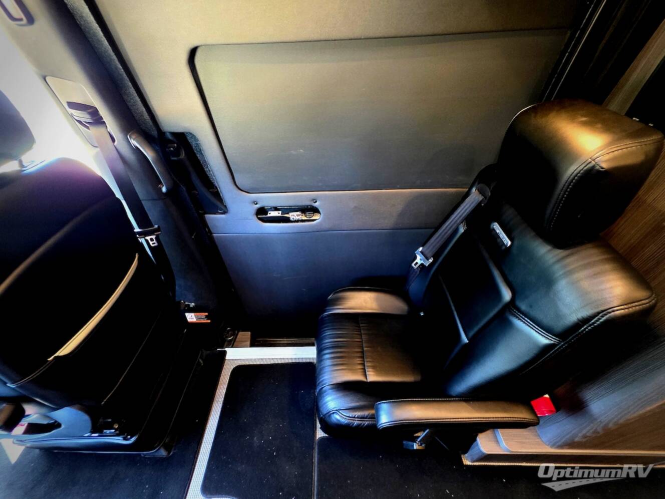 A photo of this 2020 Airstream Interstate Lounge EXT Std. Model