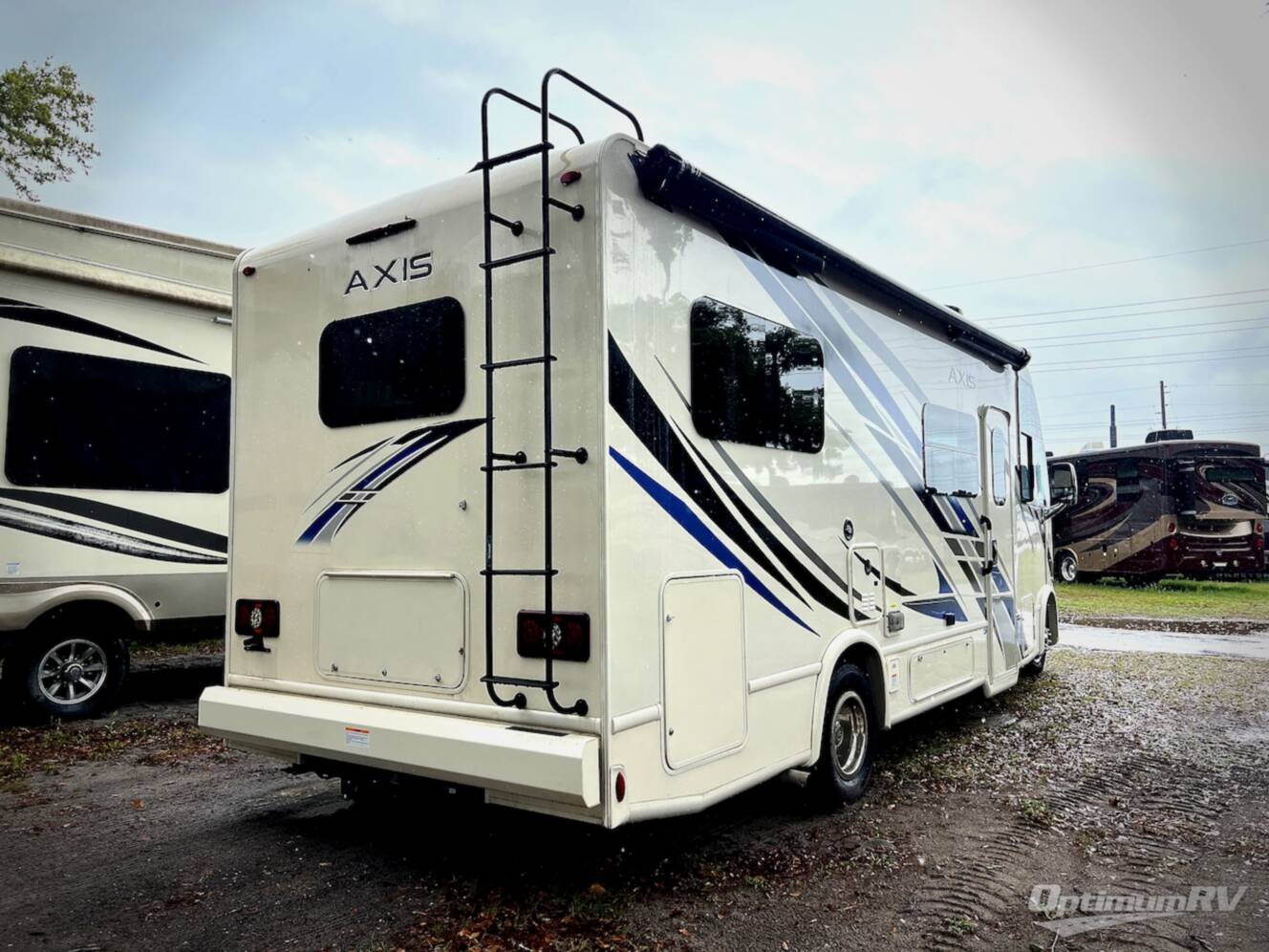 A photo of this 2021 Thor Axis 24.1