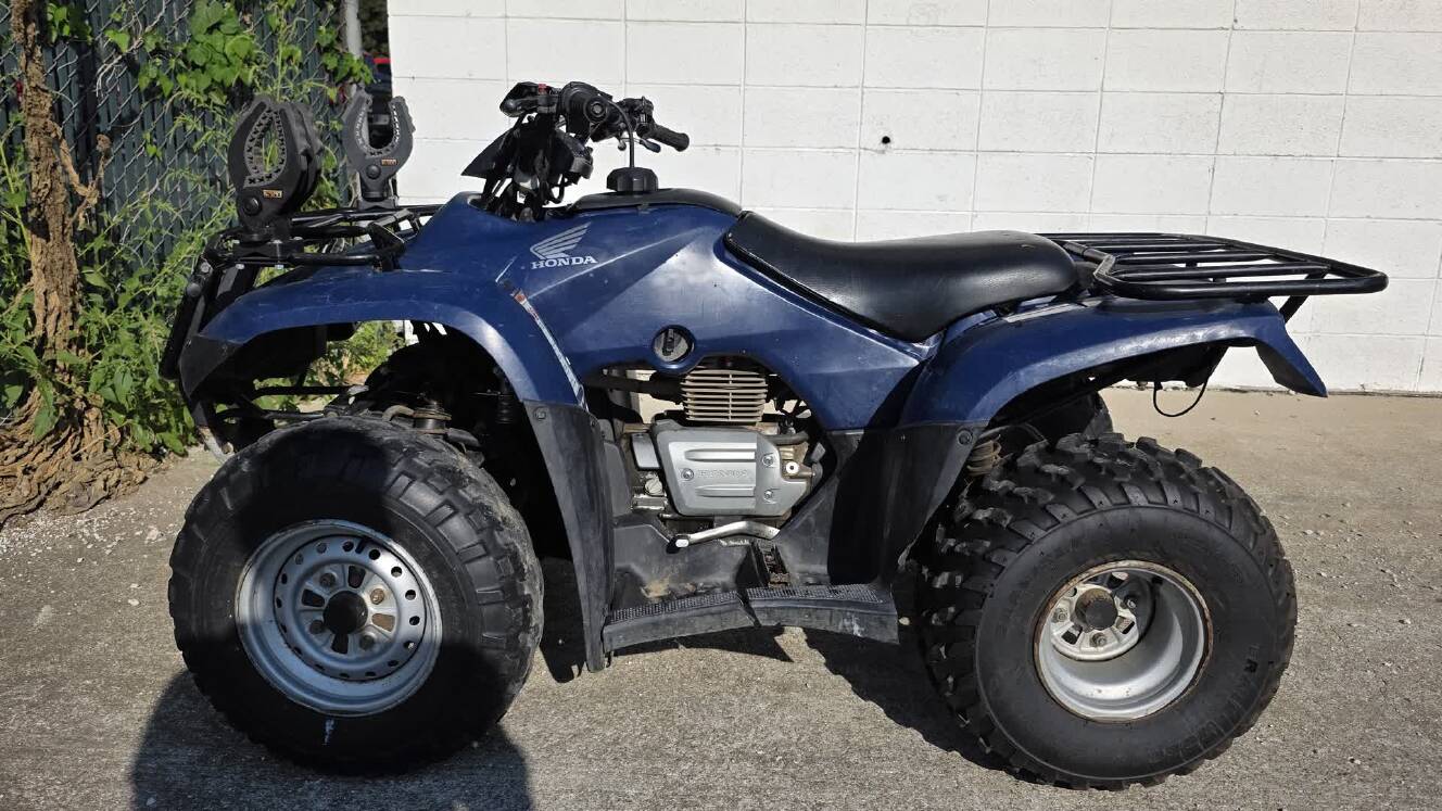 A photo of this 2006 Honda FOURTRAX RECON
