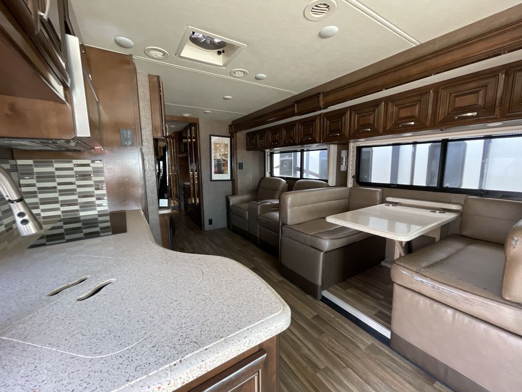 2019 Thor Motor Coach Palazzo 36.3 in columbia city IN