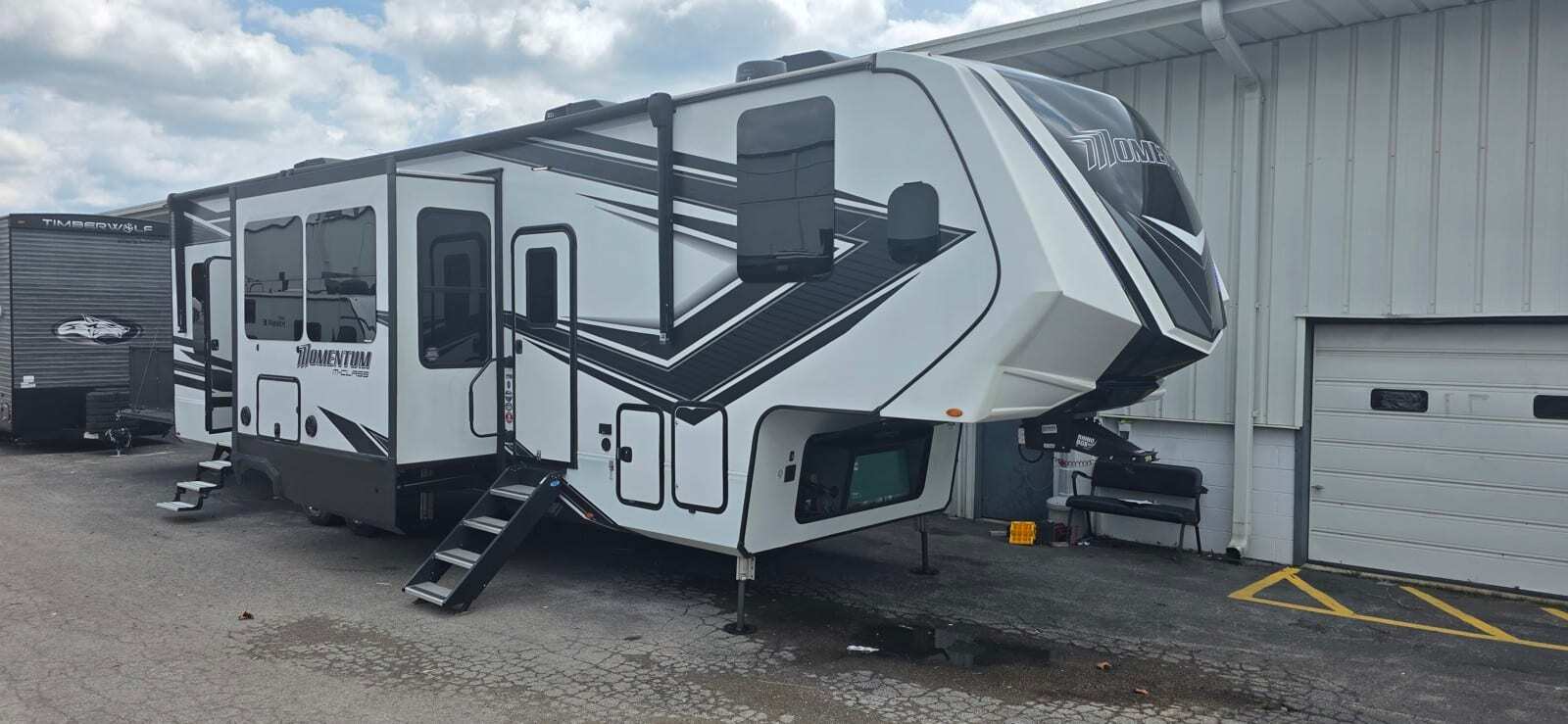 2023 Grand Design Momentum M-Class 349M in columbia TN