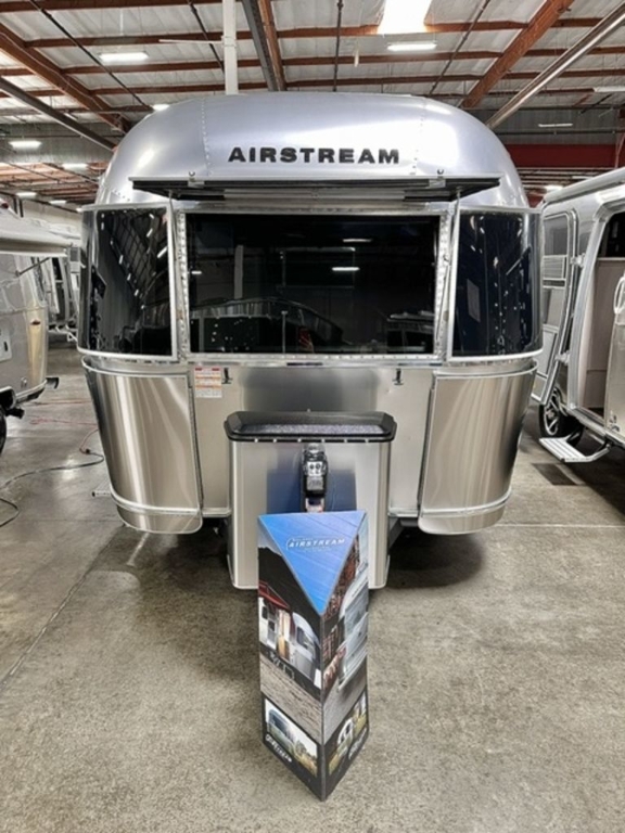 2026 Airstream Caravel 16RB in fairfield CA