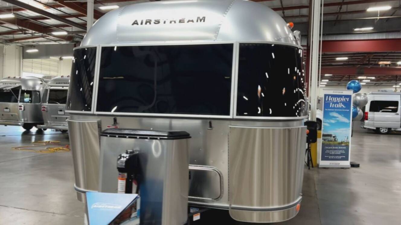 A photo of this 2027 Airstream Trade Wind 25FB
