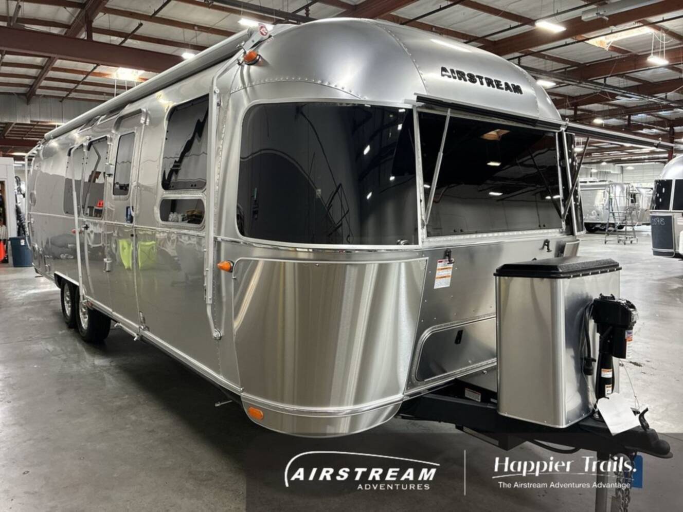 A photo of this 2027 Airstream Flying Cloud Bunk 30FBB