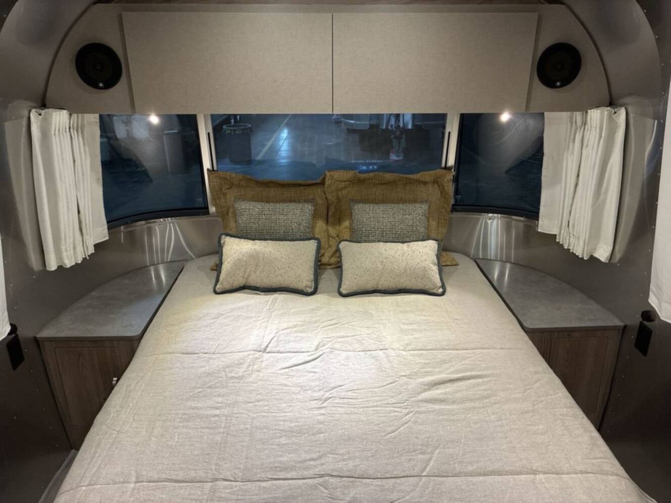 A photo of this 2027 Airstream Flying Cloud Bunk 30FBB