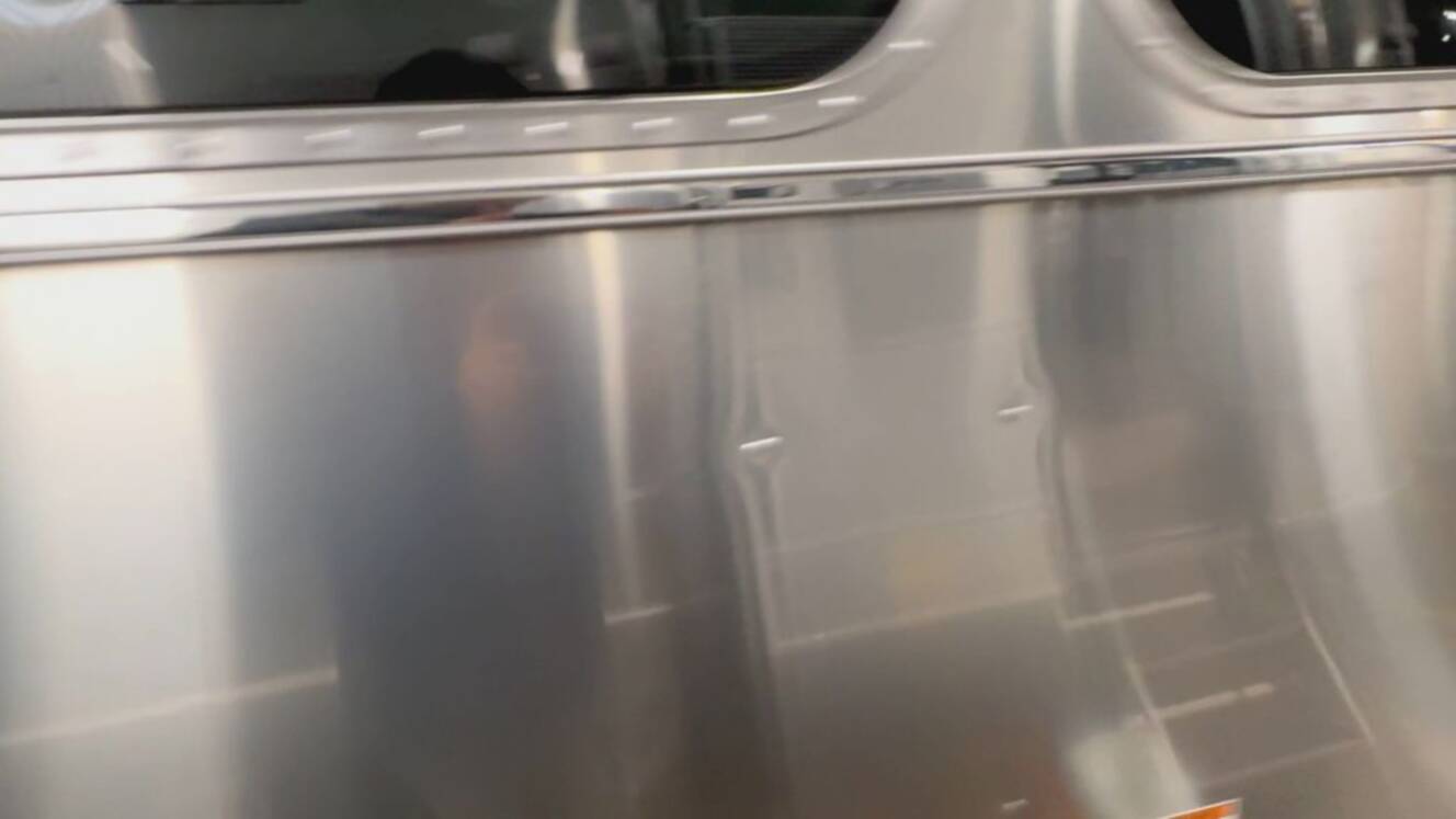 A photo of this 2024 Airstream Flying Cloud 25 Front Bed Queen
