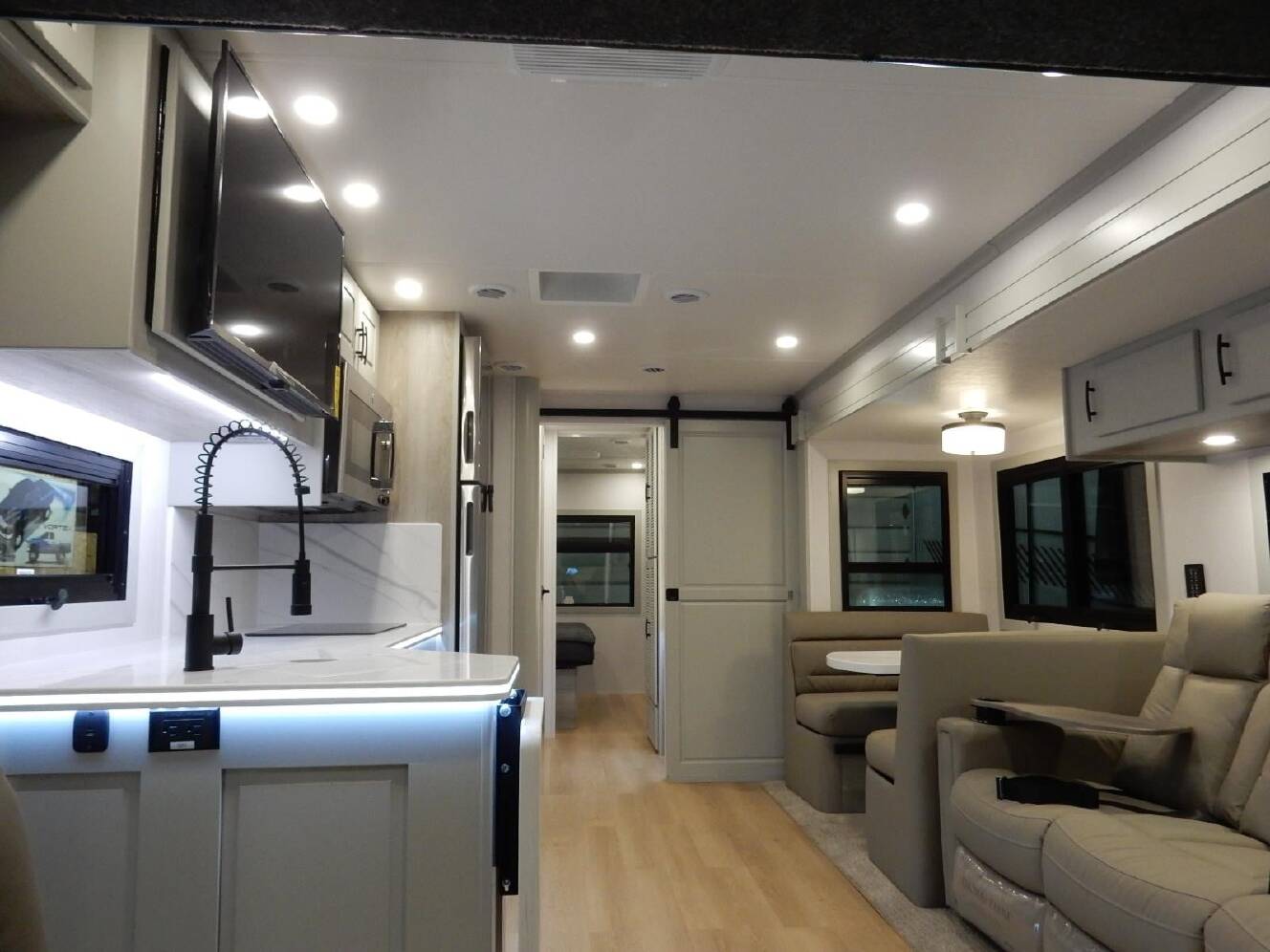 A photo of this 2027 Dynamax DX3 34KD