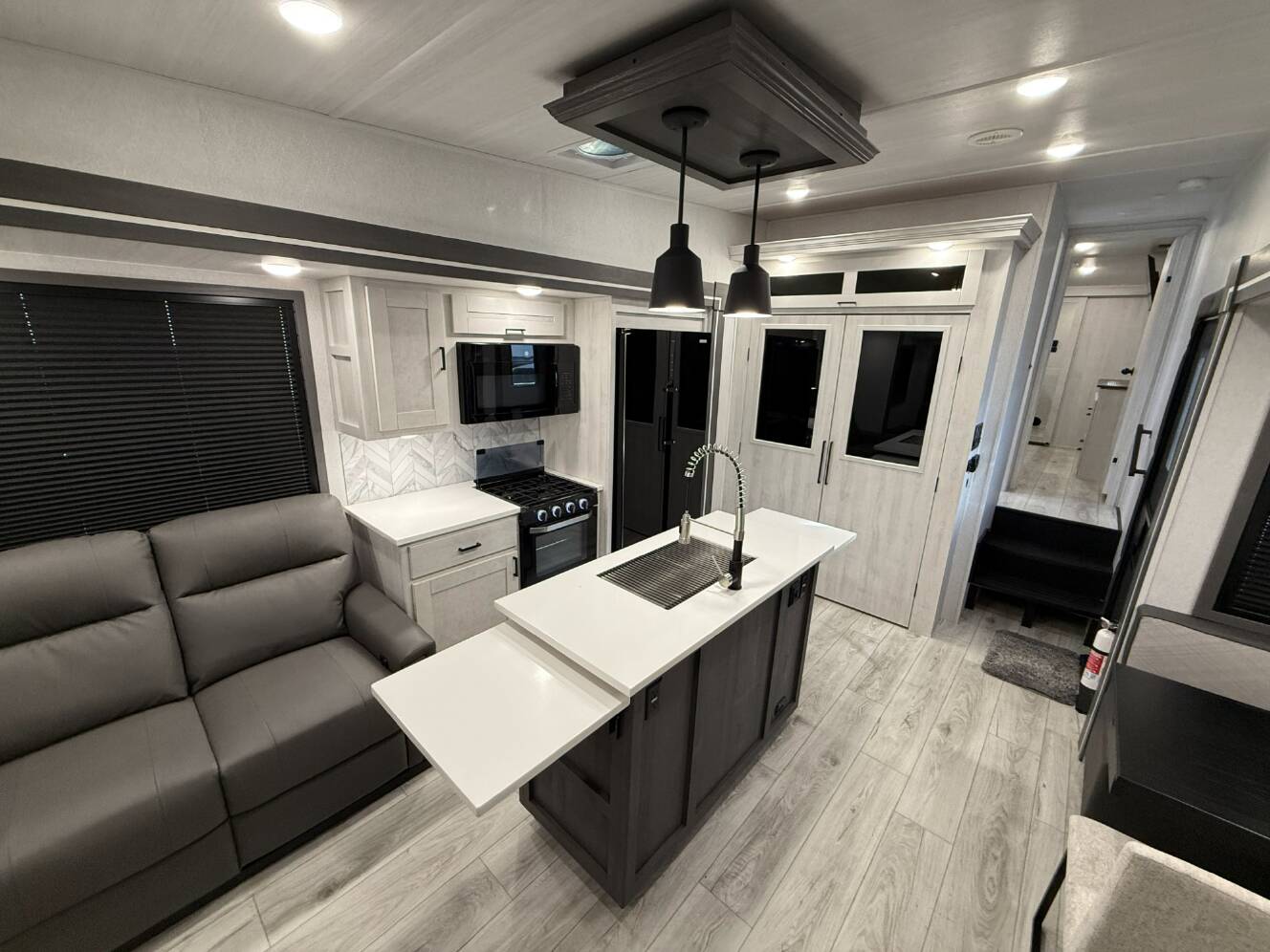 A photo of this 2025 East To West TANDARA 321RL-OK