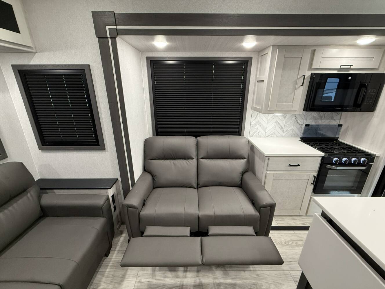 A photo of this 2025 East To West TANDARA 321RL-OK