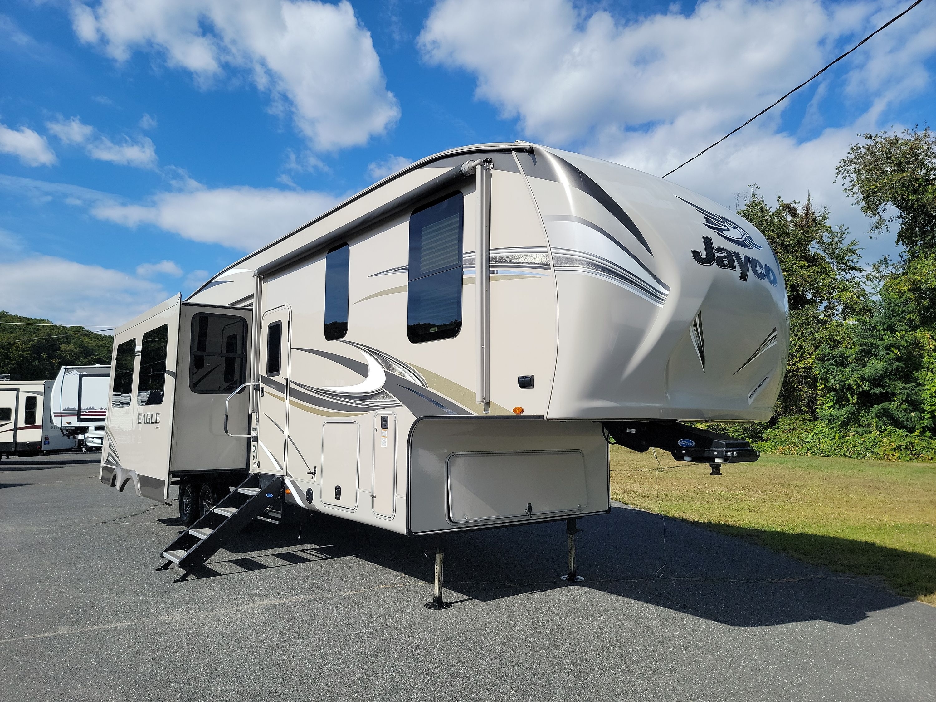 2017 Jayco EAGLE 325BHQS RV