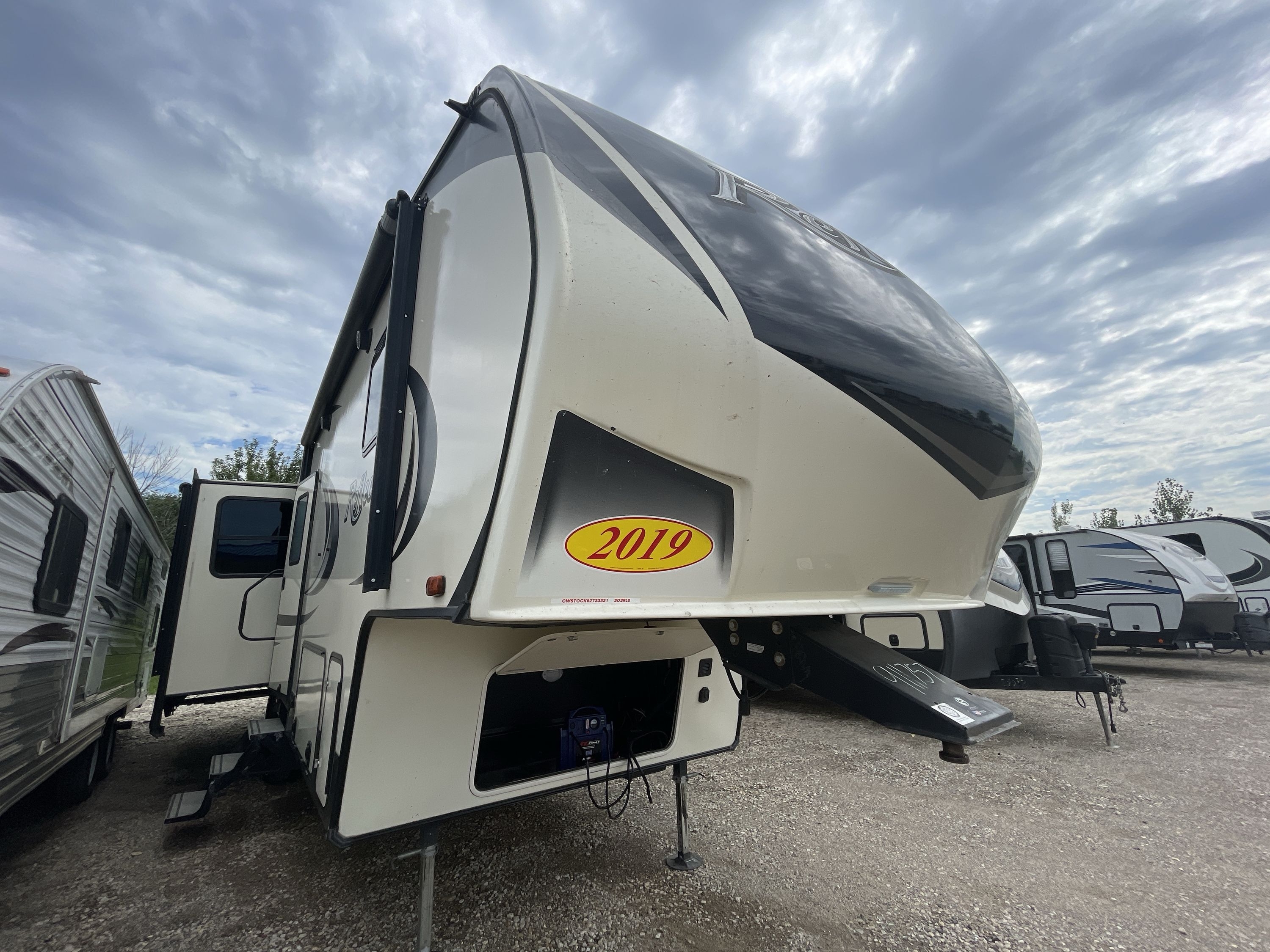 2019 Grand Design REFLECTION 303RLS in cedar falls IA