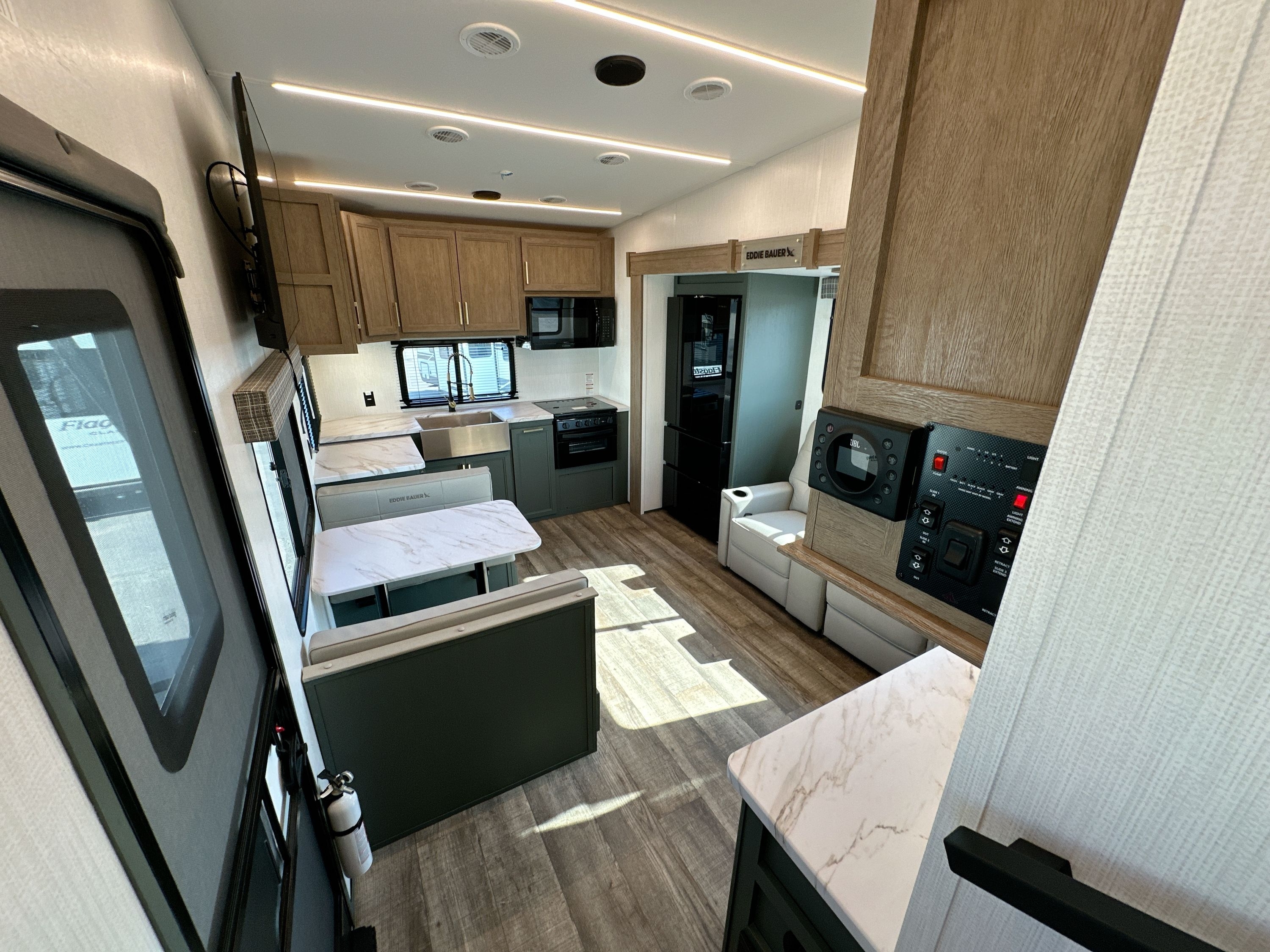 2025 Heartland EDDIE BAUER SIGNATURE 2500RK in poteau OK