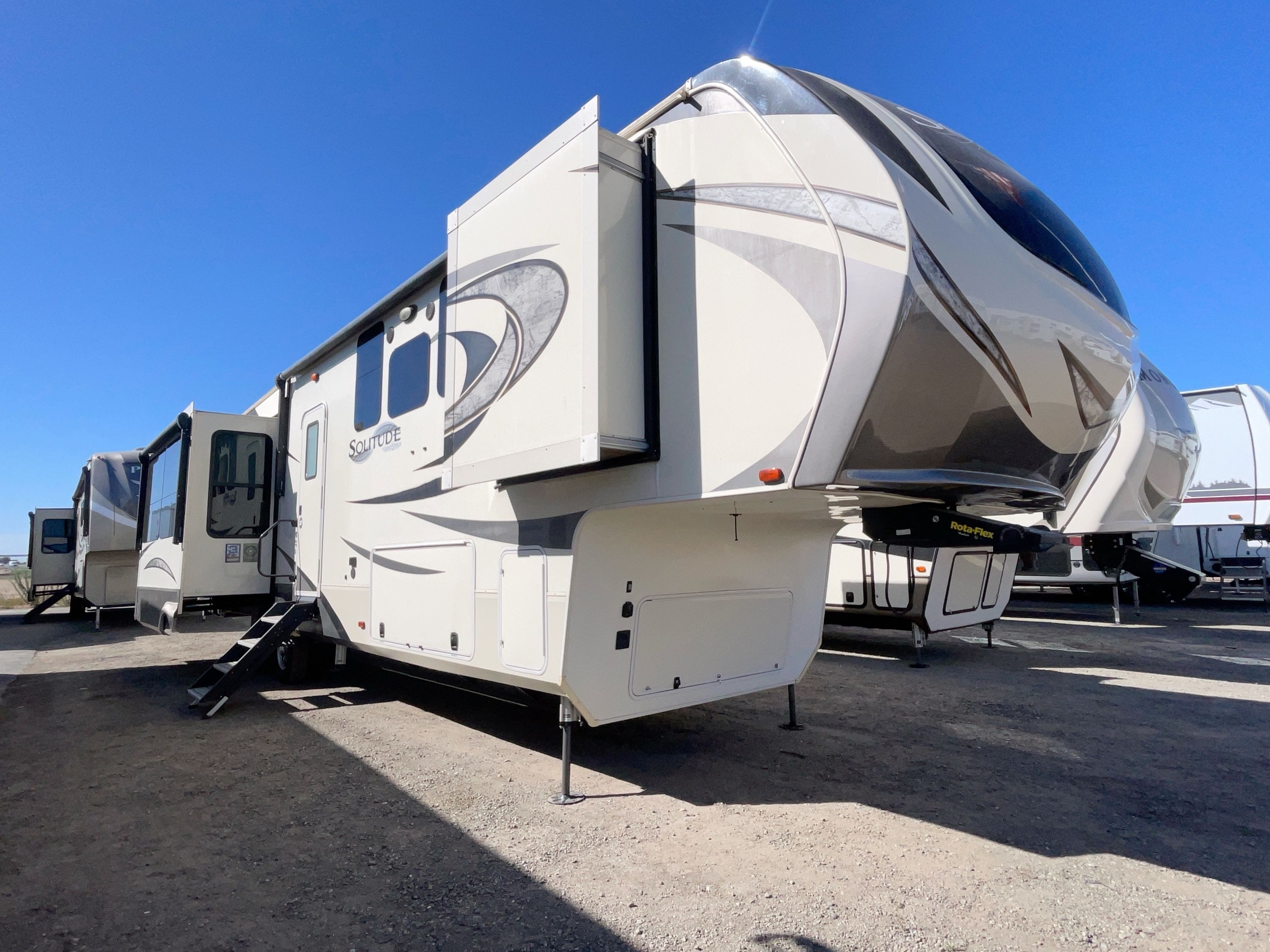 2019 Grand Design SOLITUDE 372WB in french camp CA