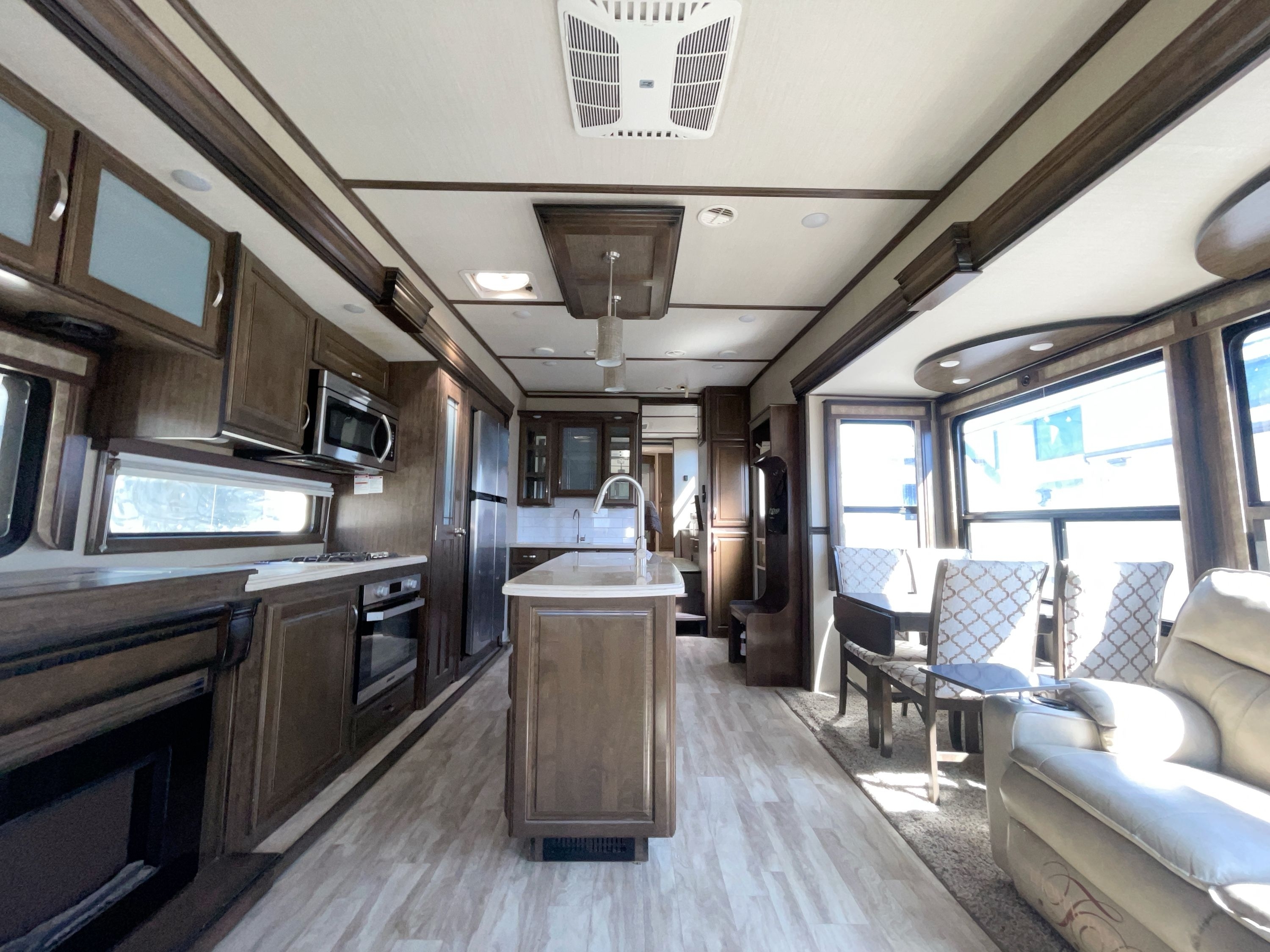 2019 Grand Design SOLITUDE 372WB in french camp CA
