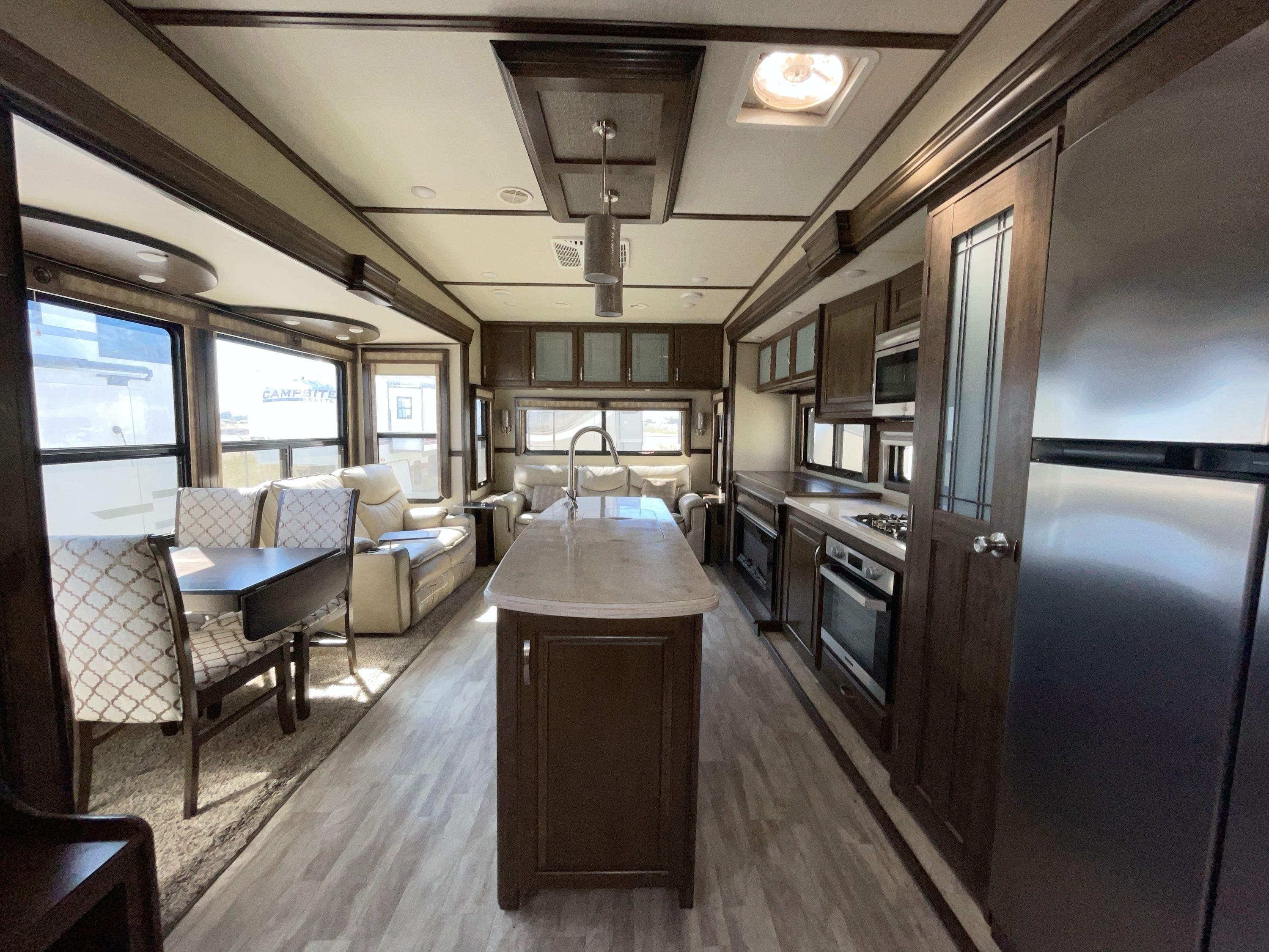 2019 Grand Design SOLITUDE 372WB in french camp CA
