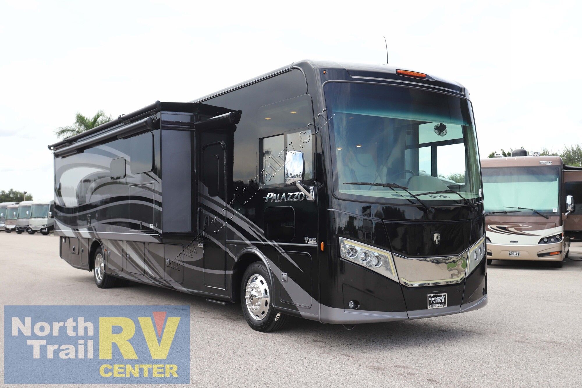 2022 Thor Palazzo 37.5 RV