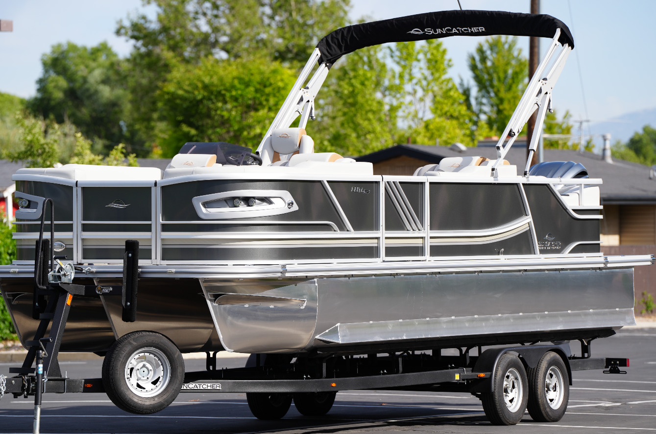 2026 Suncatcher Diamond Elite 326SS Base Pontoon Boat boat