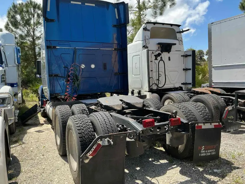 2020 INTERNATIONAL LT625