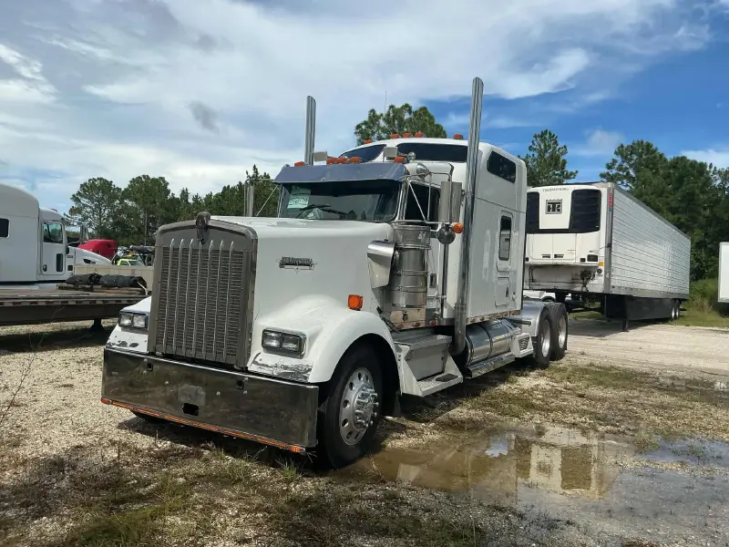 2002 KENWORTH W900L