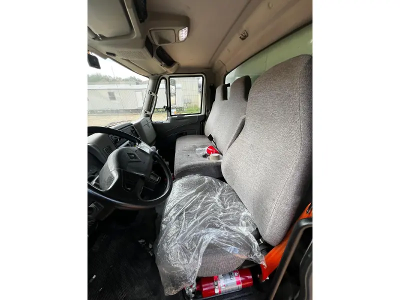 2019 INTERNATIONAL 4300
