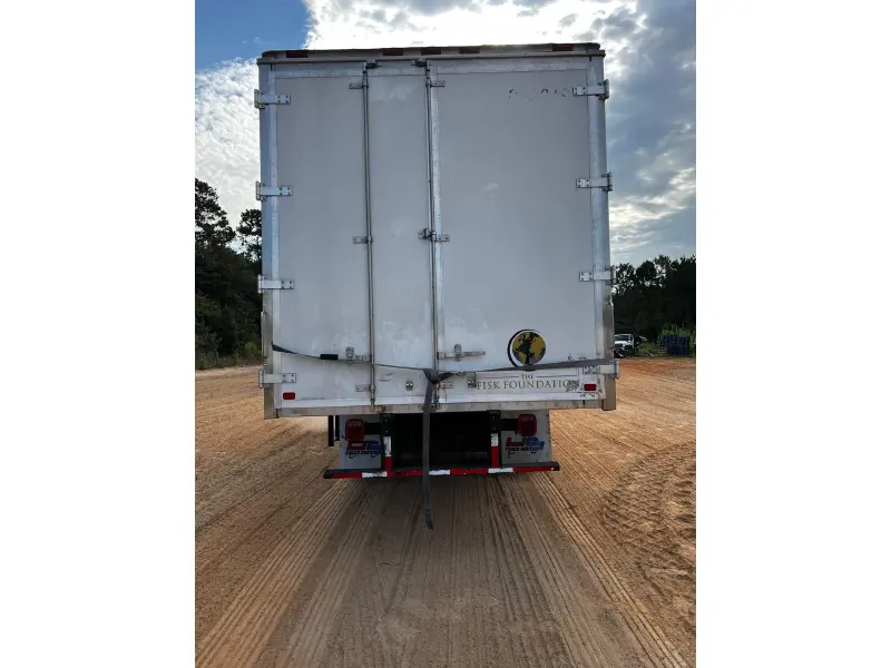 2019 INTERNATIONAL 4300