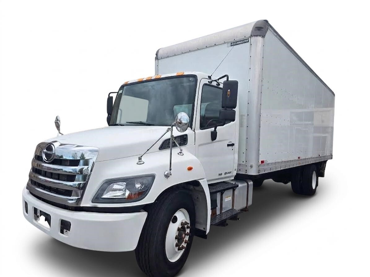 2016 HINO 268 in Romulus, MI