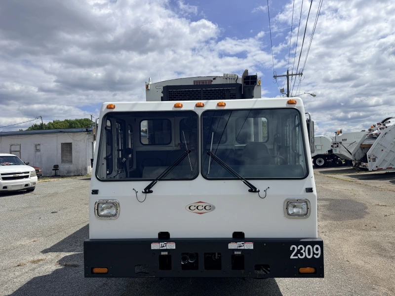 2017 CRANE CARRIER LET2 CC