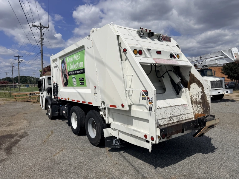 2017 CRANE CARRIER LET2 CC